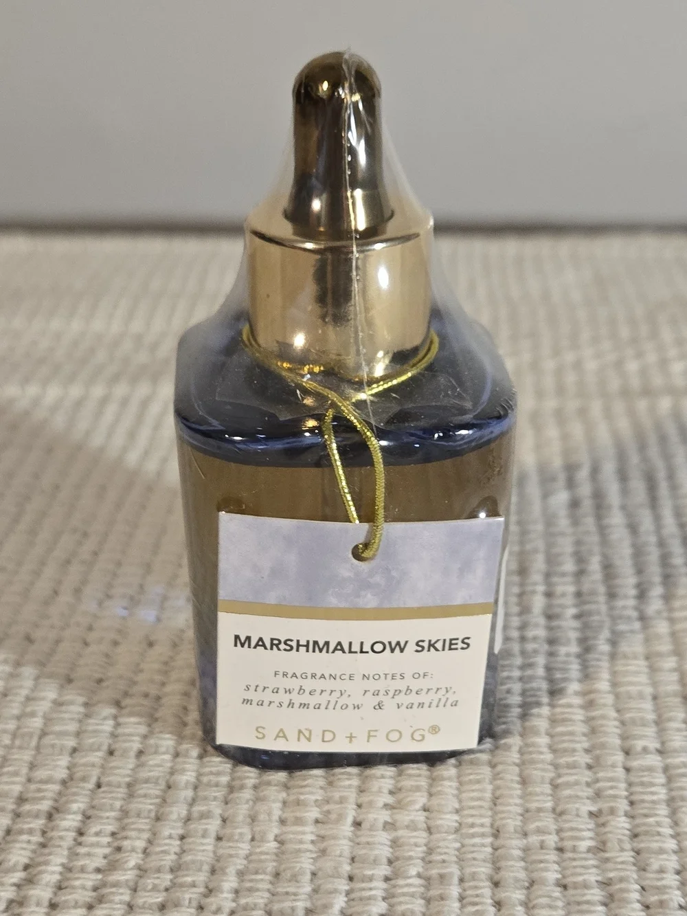 SAND+FOG Marshmallow Skies Bath & Body Moisturizer Oil — Deep Blue